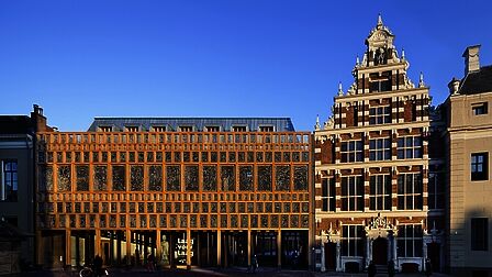 Stadhuis Deventer in de zon